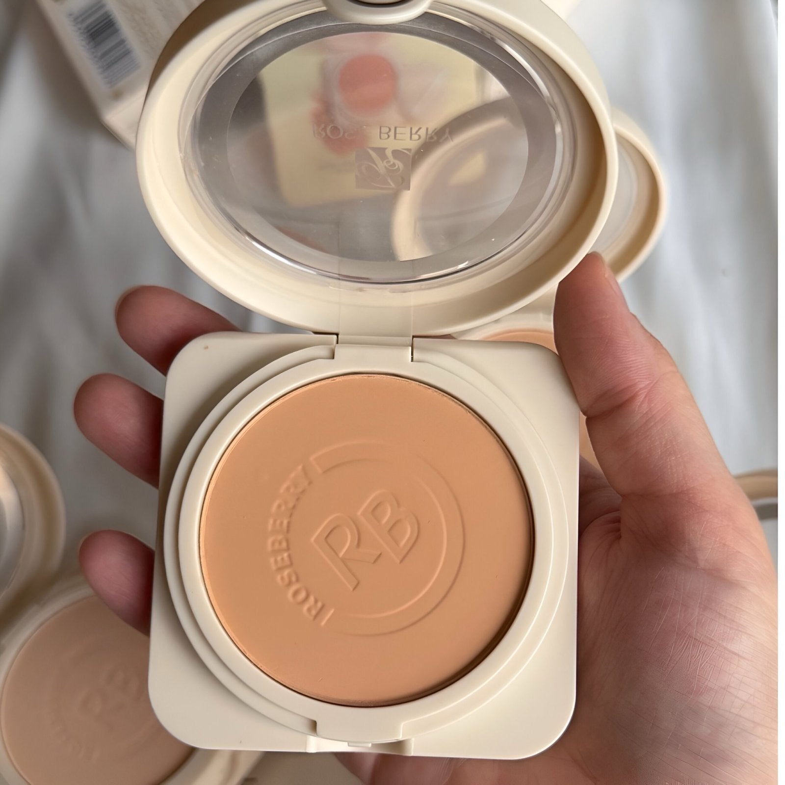 Rose Berry Foundation Compact Powder