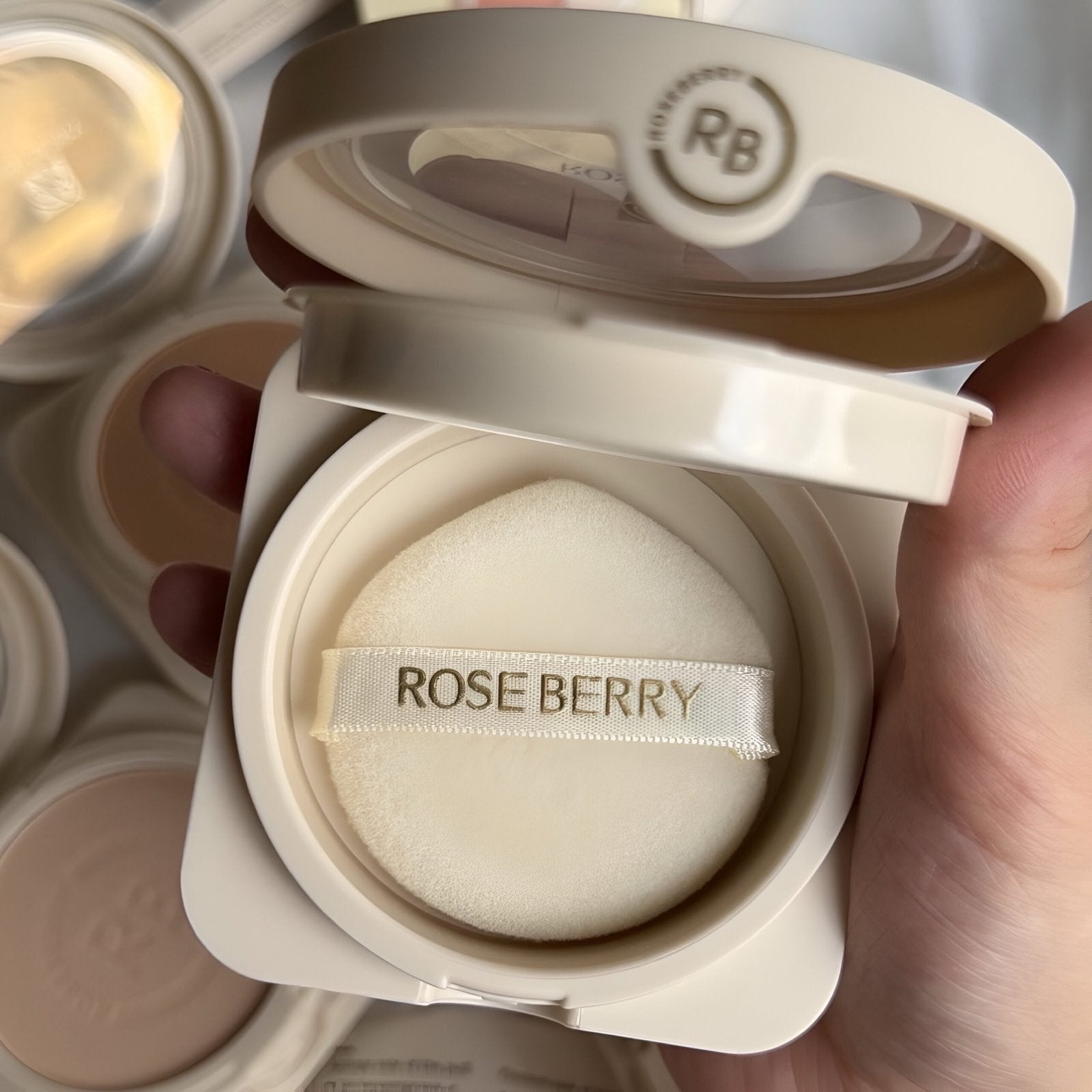 Rose Berry Foundation Compact Powder