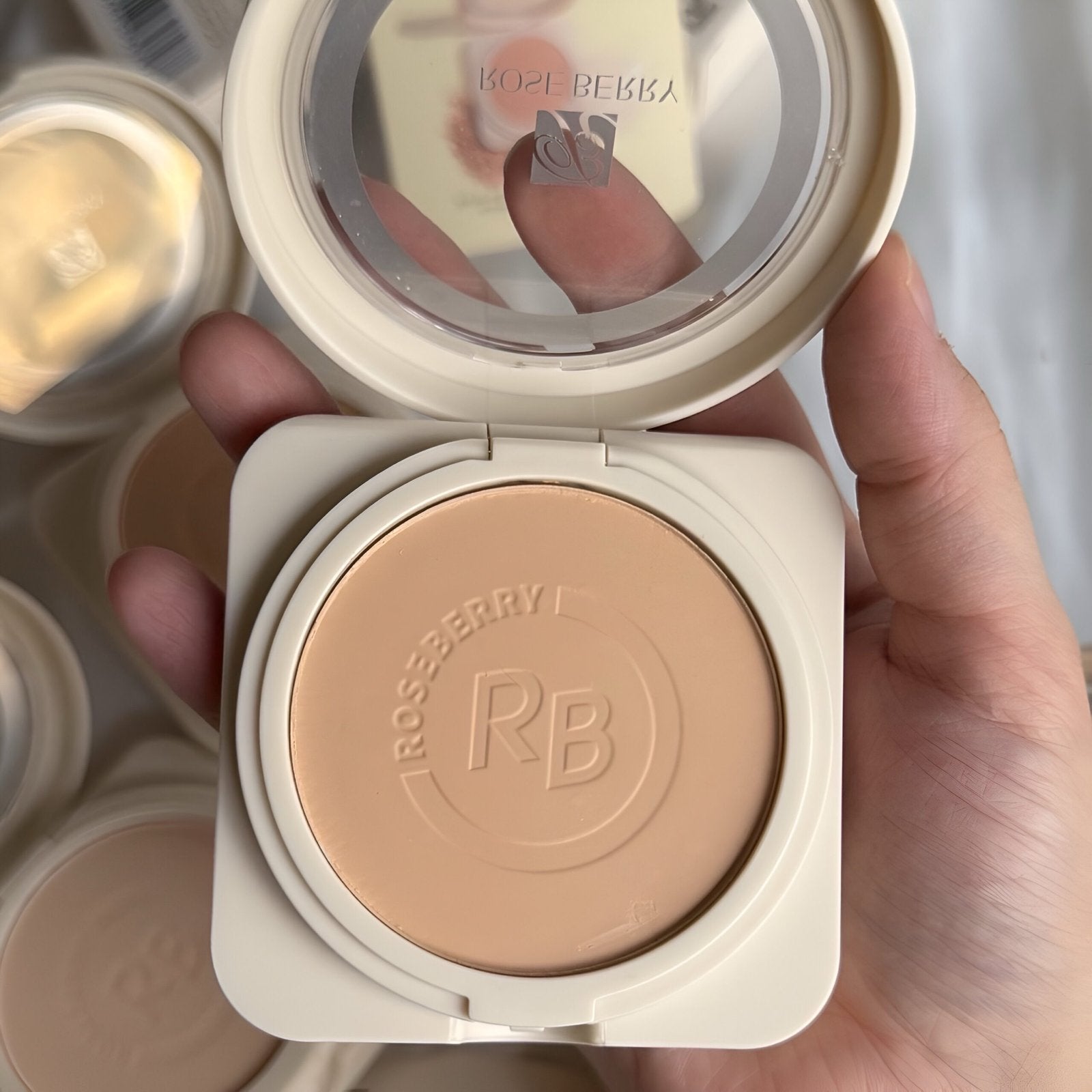 Rose Berry Foundation Compact Powder