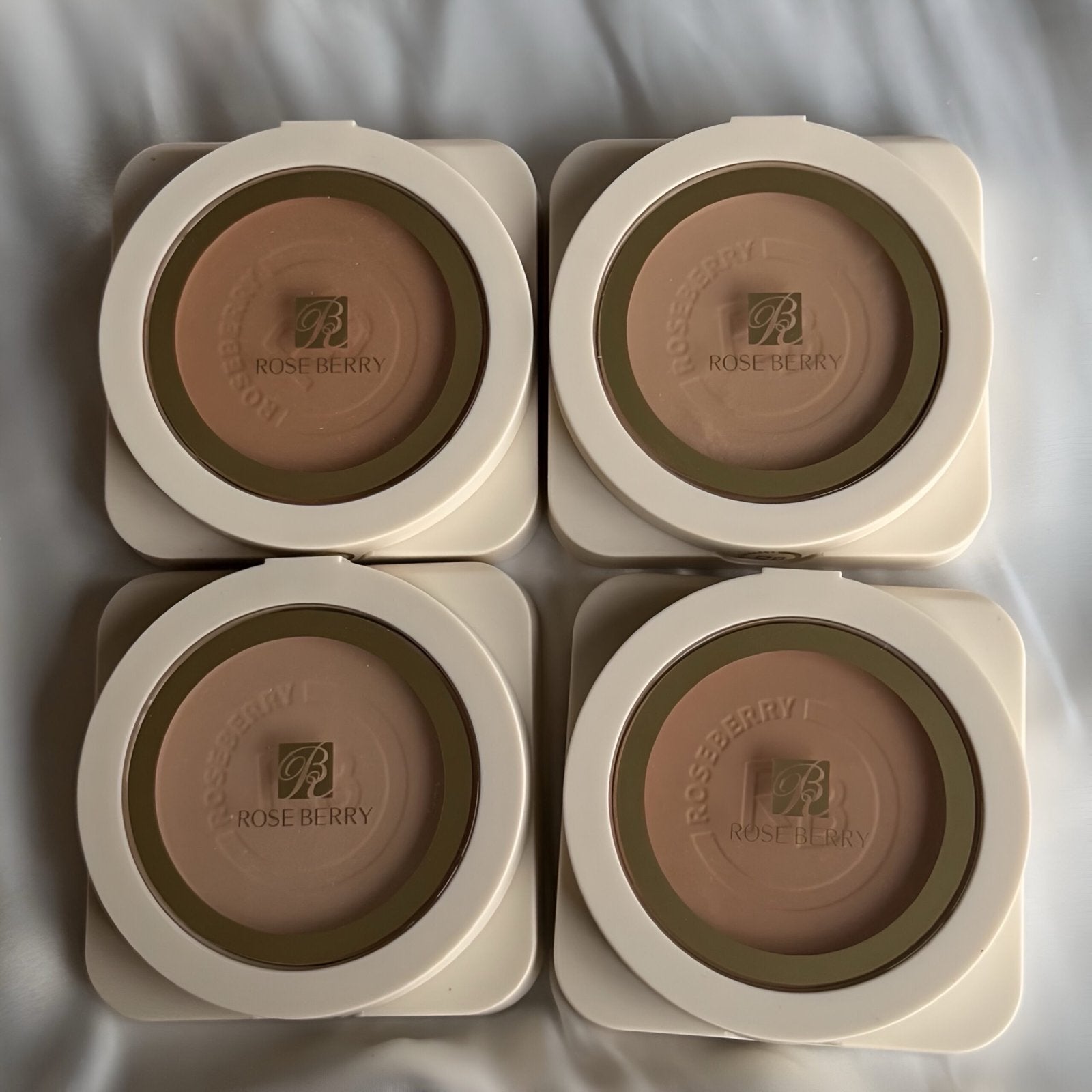 Rose Berry Foundation Compact Powder
